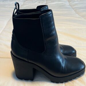 Aldo Black “Chetta” Chelsea Boot with Lug Sole. Size 7. Excellent condition.
